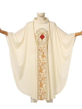 Cream Men’s Kaftan Sacred Heart Robe‎ Costume Oversized Caftan Style One Size